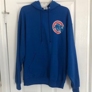 Cubs sweater